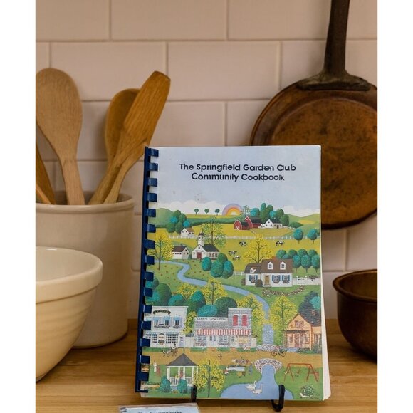 The Springfield Garden Club Community Cookbook 1992 Vintage Spiral - Picture 1 of 9
